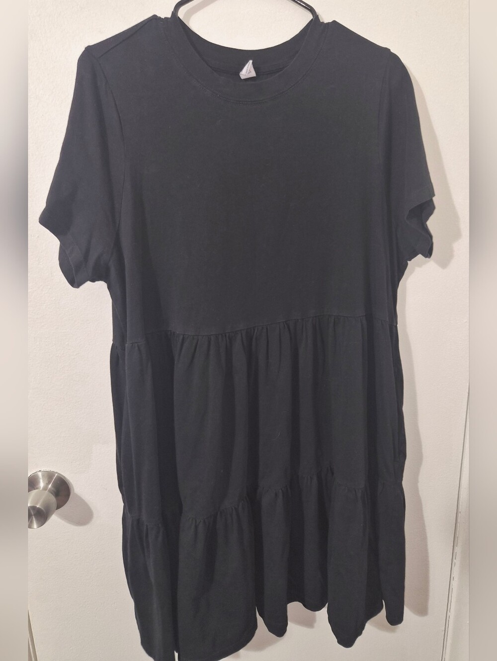 Old Navy Black Tiered Short Sleeve Dress